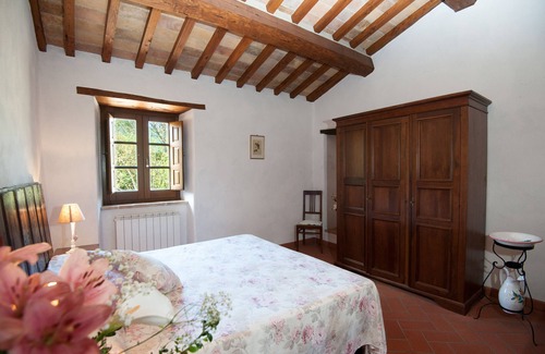Mercatale di Cortona Other | Apartment "Pilari Castagnolo" with Mountain View, Shared Pool & Wi-Fi