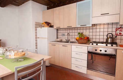Mercatale di Cortona Other | Apartment "Pilari Castagnolo" with Mountain View, Shared Pool & Wi-Fi