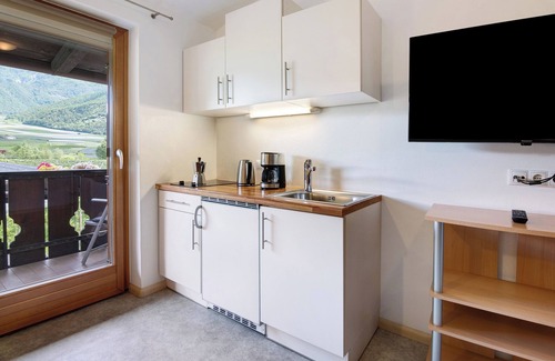 Castelbello-Ciardes Apartment | Apartment 'Pink Lady' with Mountain View, Shared Terrace and Wi-Fi
