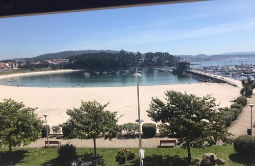 Portonovo Apartment | Apartment Portonovo 1st line with sea views