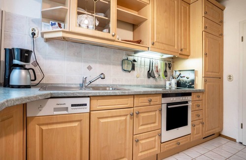 Ostseebad Prerow Apartment | Apartment 'Prerow Am Deich - Fewo 3' with Private Terrace, Private Garden and Wi-Fi