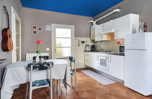 Borgo Ticino Apartment | Apartment-Private Bathroom-City view-Einaudi