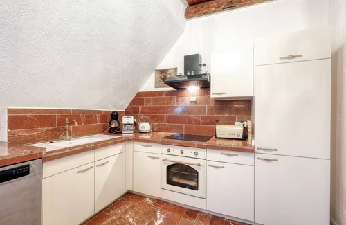 Horsbull Apartment | Apartment 'Royal Suite' with Shared Garden and Wi-Fi