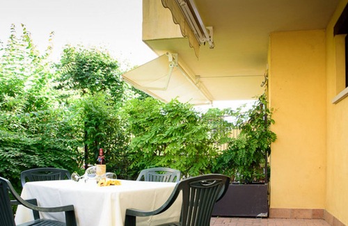 Faro Apartment | Apartment 'Residence Borgo Dei Fiori B05' with Shared Pool, Private Terrace and Air Conditioning