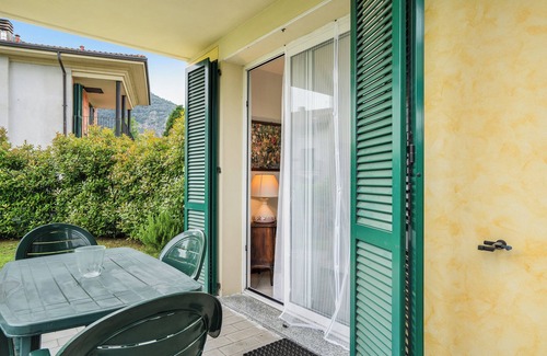 Feriolo Apartment | Apartment Residence Camelie - Mazzini 2 with Mountain View, Garden & Wi-Fi