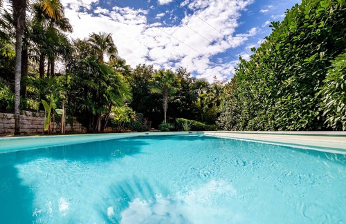 Tirolo Apartment | Apartment 'Residence Fischerhof C Deluxe' with Mountain View, Shared Pool and Wi-Fi