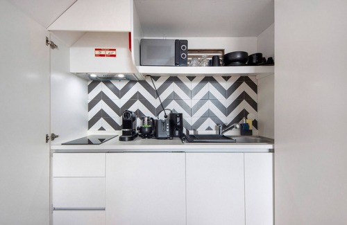 Aveiro Apartment | Apartment 'Ria' with Wi-Fi and Air Conditioning