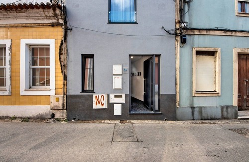 Aveiro Apartment | Apartment 'Ria' with Wi-Fi and Air Conditioning