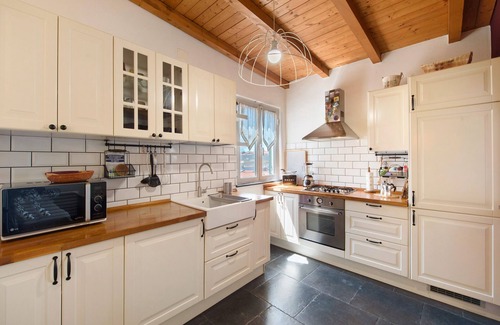 Savona Apartment | Apartment 'Romantica E Accogliente' with Private Terrace, Balcony and Wi-Fi