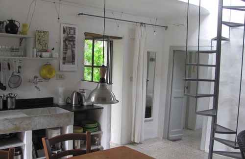 Dolcedo Apartment | Apartment 'Romantisches Appartamento Oliva' with Sea View, Private Terrace and Wi-Fi