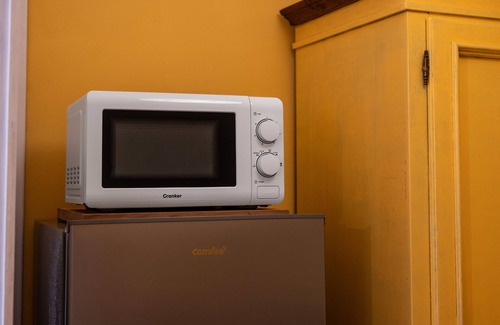 Capalbio Apartment | Apartment 'Rosaspina - 6' with Shared Pool, Wi-Fi and Air Conditioning