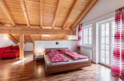 Goldegg Apartment | Apartment Rot by Interhome