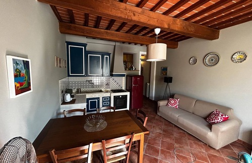 San Miniato Apartment | Apartment 'Rustico Con Piscina' with Shared Pool, Private Garden and Wi-Fi