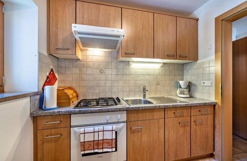 San Genesio Atesino Apartment | Apartment 'Stücklhof Wohnung Arnika' with Mountain View, Shared Garden and Wi-Fi