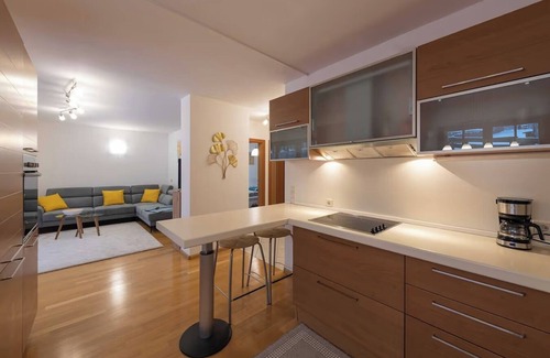 Fie allo Sciliar Apartment | Apartment 'Santners Holiday' with Mountain View, Private Terrace and Private Garden