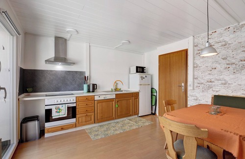 Reiselfingen Apartment | Apartment 'Santiago' with Shared Terrace, Shared Garden and Wi-Fi