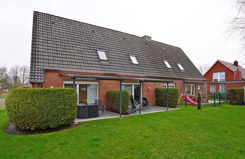 Norddeich Apartment | Apartment 'Seemöwe' with Shared Garden and Wi-Fi