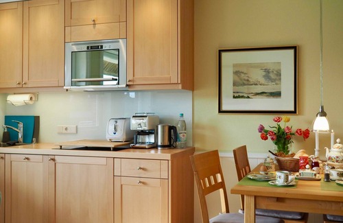 Rantum Apartment | Apartment Seestern - Gästehaus Friedeburg