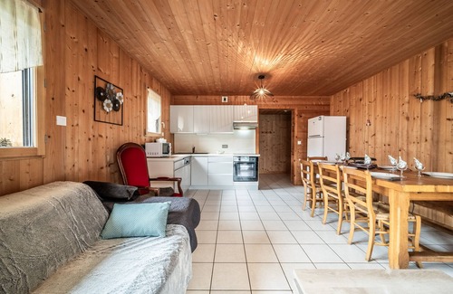 Saint-Jean-dʼAulps Apartment | Apartment 'Sherpa - 10 Pers' with Mountain View, Shared Terrace and Wi-Fi