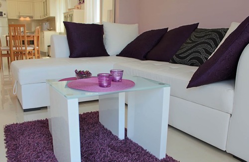 Cavtat Apartment | Apartment Siesta - Two-Bedroom Apartment with Balcony and Sea View