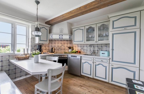 Pellworm Apartment | Apartment 'Silberhof 1856 - Detlev Von Lilienc' with Private Terrace, Private Garden and Wi-Fi
