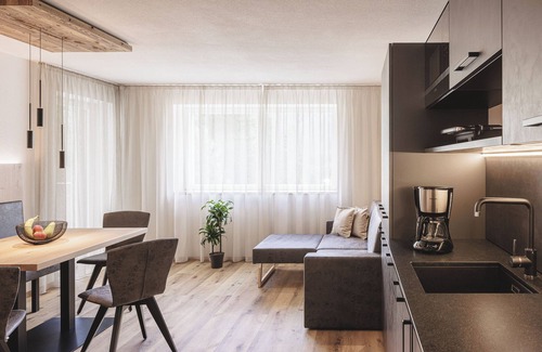 San Giovanni Apartment | Apartment 'Silva Timeout' with Mountain View, Private Terrace and Wi-Fi
