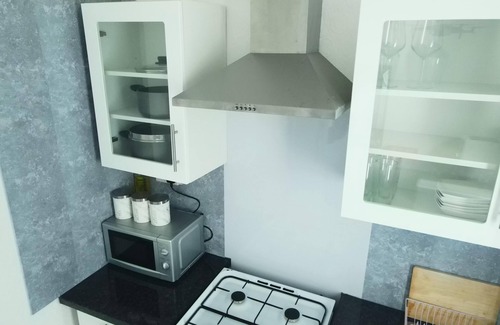 Newport Apartment | Apartment - Sleeps 5 & On-site Parking