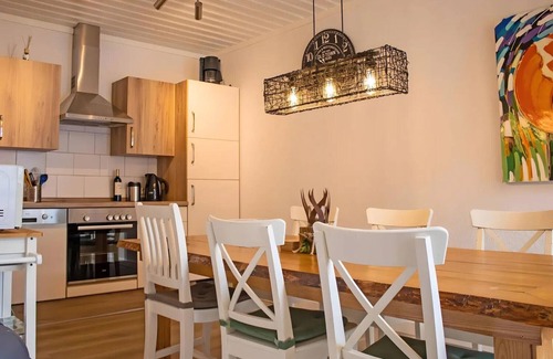 Schwalefeld Apartment | Apartment 'Sonnentraum' with Mountain View, Shared Terrace and Wi-Fi
