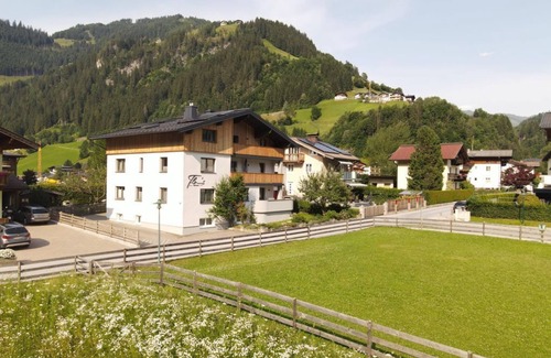 Grossarl Apartment | Apartment Sophia - Flo's Apartment