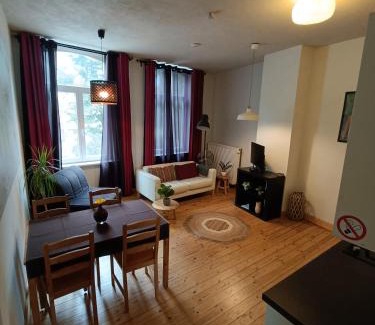 Ypres Apartment | Apartment Spaces