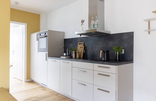 Bad St. Peter-Ording Apartment | Apartment 'Strandroggen' with Balcony and Wi-Fi