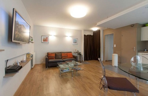 Aix-en-Provence Historic Centre Apartment | Apartment standing 50m2, asc, park and terrace in the historic center of Aix