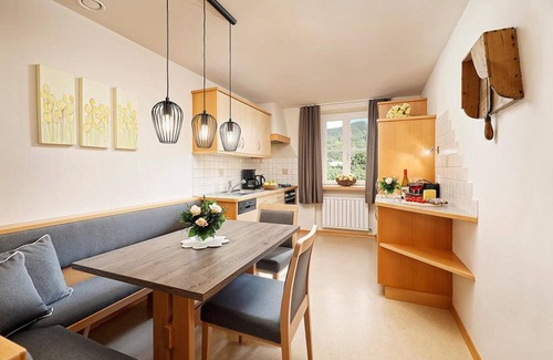 Merano Apartment | Apartment 'Stöckerhof Blume' with Mountain View, Shared Pool and Wi-Fi