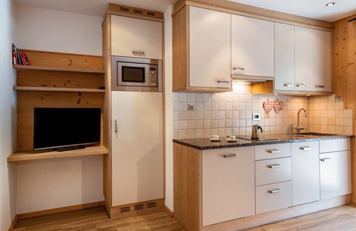 Selva di Val Gardena Apartment | Apartment "Stoffelapartments - Marie" with Mountain View, Shared Terrace & Wi-Fi