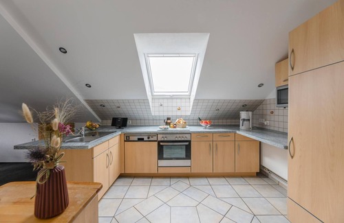 Schmallenberg Apartment | Apartment 'Storchennest' with Shared Garden, Balcony and Wi-Fi