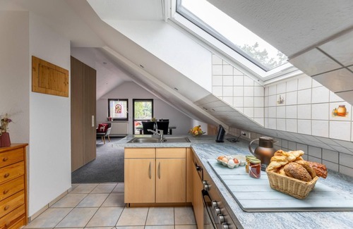 Schmallenberg Apartment | Apartment 'Storchennest' with Shared Garden, Balcony and Wi-Fi
