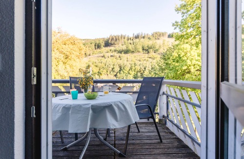 Schmallenberg Apartment | Apartment 'Storchennest' with Shared Garden, Balcony and Wi-Fi