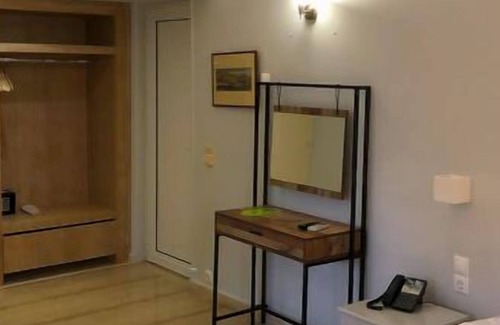 Varia Apartment | Apartment Studio with Garden View in Mytilene - 2 persons, 1 bedrooms