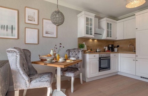 Zingst Apartment | Apartment Suite Azur