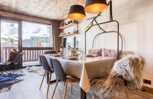 Les Almes Apartment | Apartment Super Tignes-1 by Interhome