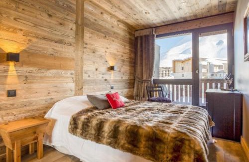 Les Almes Apartment | Apartment Super Tignes-1 by Interhome
