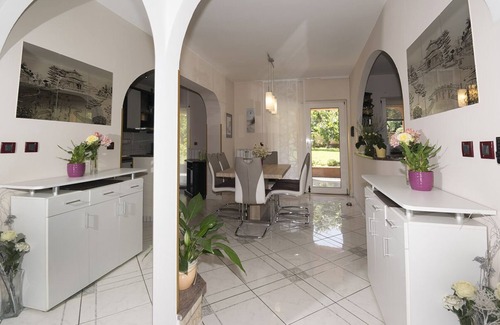 Gregovica Apartment | Apartment surrounded by greenery in a quiet location
