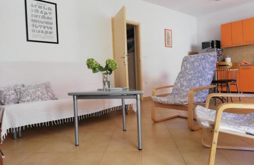 Valbandon Apartment | Apartment Suzy with private parking