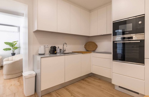 Oeiras Apartment | Apartment T1 75m2, 1 bedroom and patio Paço Arco