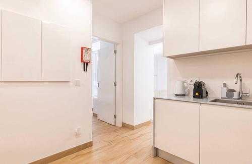 Oeiras Apartment | Apartment T1 75m2, 1 bedroom and patio Paço Arco