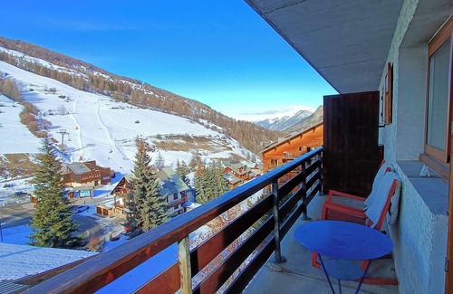 Les Claux Apartment | Apartment T2 for 6 people in Vars Sainte Marie