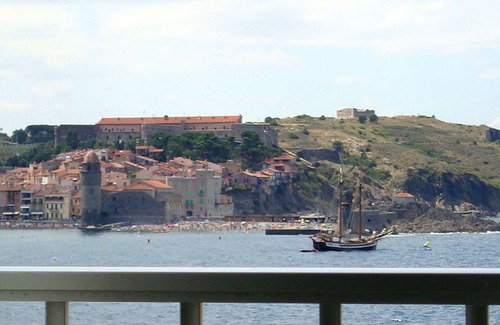 Collioure Apartment | Apartment T3 on the seafront. Breathtaking view over Collioure and the sea