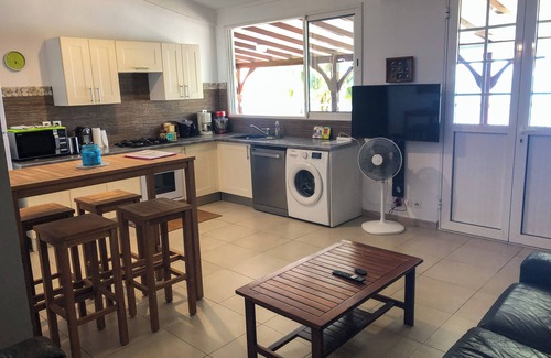 Tartane Apartment | Apartment T4 1st floor 3* villa by the ocean.