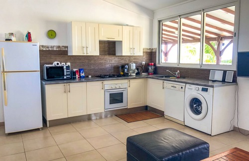 Tartane Apartment | Apartment T4 1st floor 3* villa by the ocean.