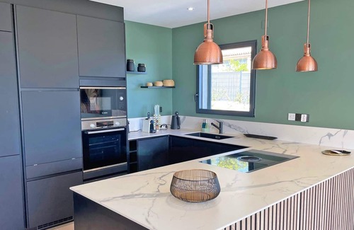 La Nartelle Apartment | Apartment T4 - 6 people - Sea view - Air conditioning - Wifi - Facing the beach - Sainte Maxime
